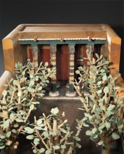 Maquette van een portiek en tuin